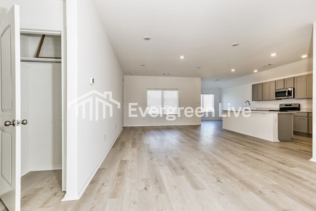 Photo - 1280 Tsar Rd