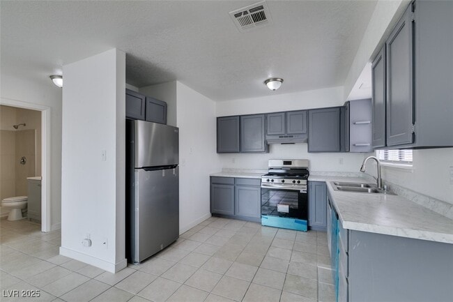 Photo - 6987 Mendon Ln