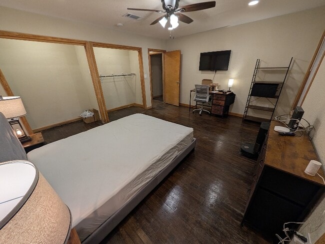 Photo - 1602 Sycamore St