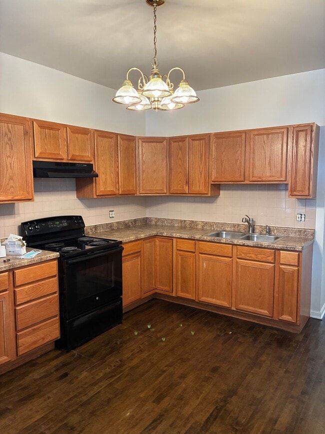 Building Photo - 1235 S Kolin Ave Unit 2