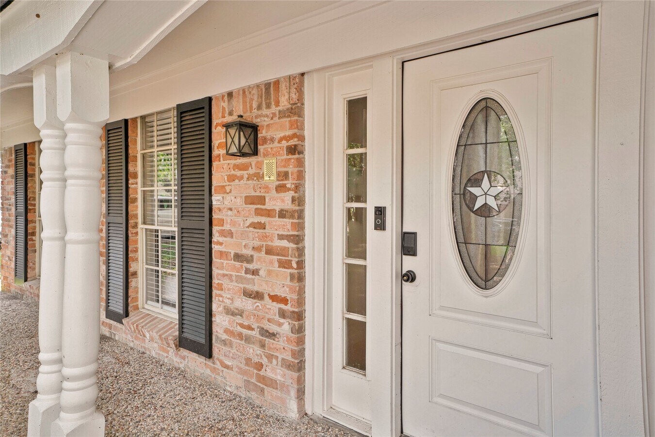 Photo - 1523 Saddlecreek Dr