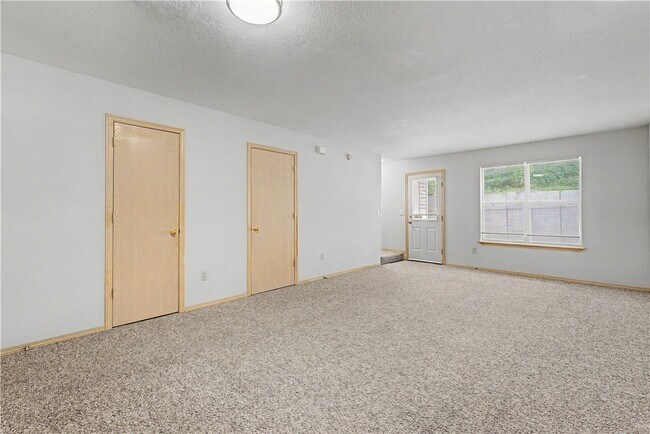 Photo - 1366 E Sequoyah Ct