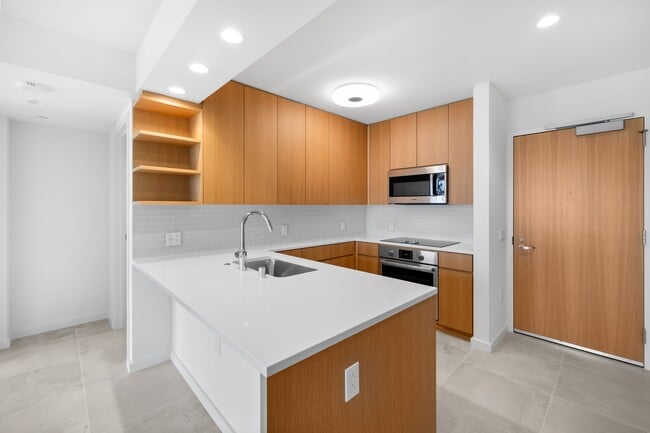 Building Photo - 2319 Unit 1904