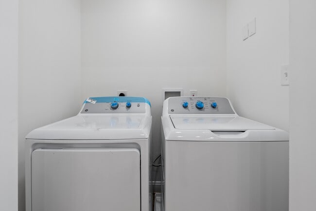 Photo - 530 N Carrollton Ave