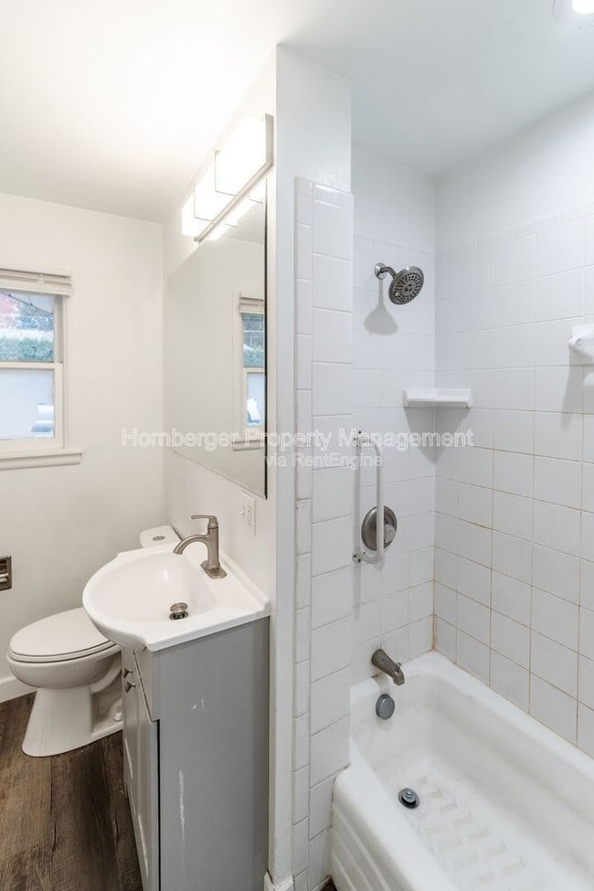 Photo - 1911 E Thurston Ave