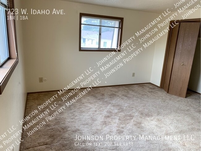 Photo - 723 W Idaho Ave