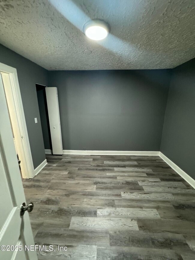 Photo - 1526 W 22nd St