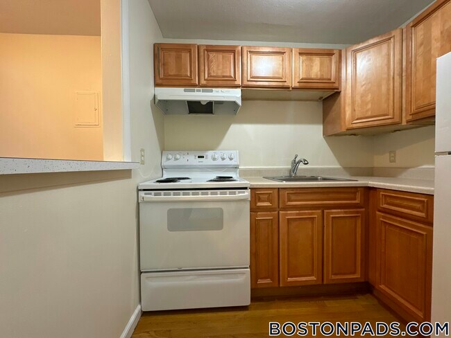 34 Gardner St Unit 3