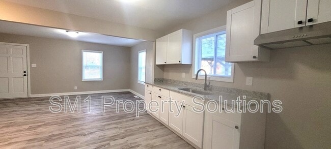 Photo - 2404 Williams Ave