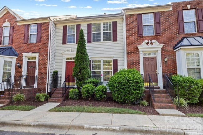 Building Photo - 11022 Garden Oaks Ln