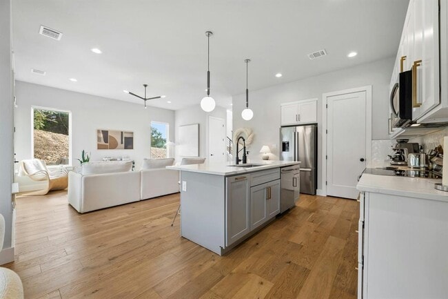 Photo - 14908 Oklahoma St