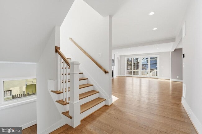 Photo - 1618 N Danville St