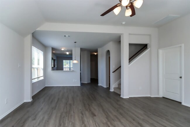 Building Photo - 21310 Shadbush Avenue