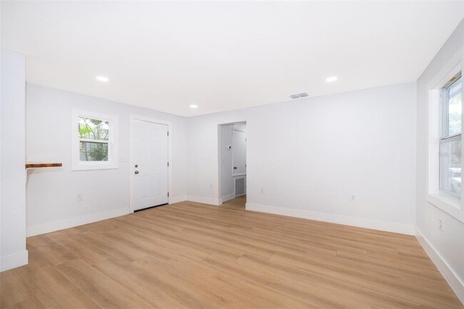 Photo - 613 Citrus St