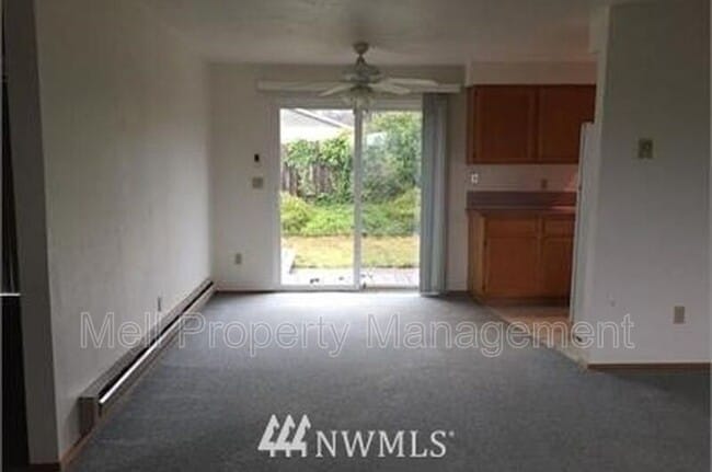 Photo - 1107 Thomas Ave