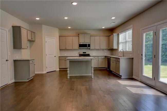 Photo - 2967 Cove View Ct SE