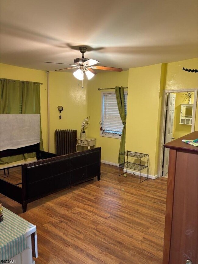 Photo - 160 N 16th St