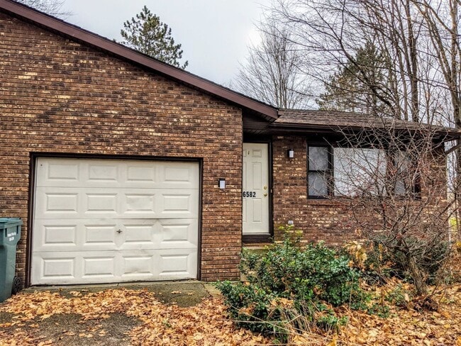 Building Photo - 6582 Winans St