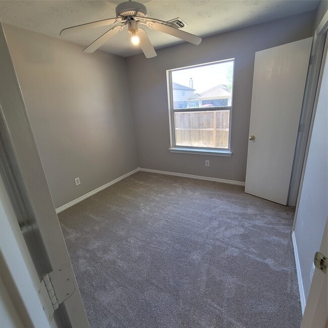 Photo - 2402 Montana Blue Dr