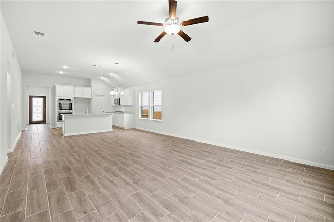 Photo - 329 Bright Star Ln