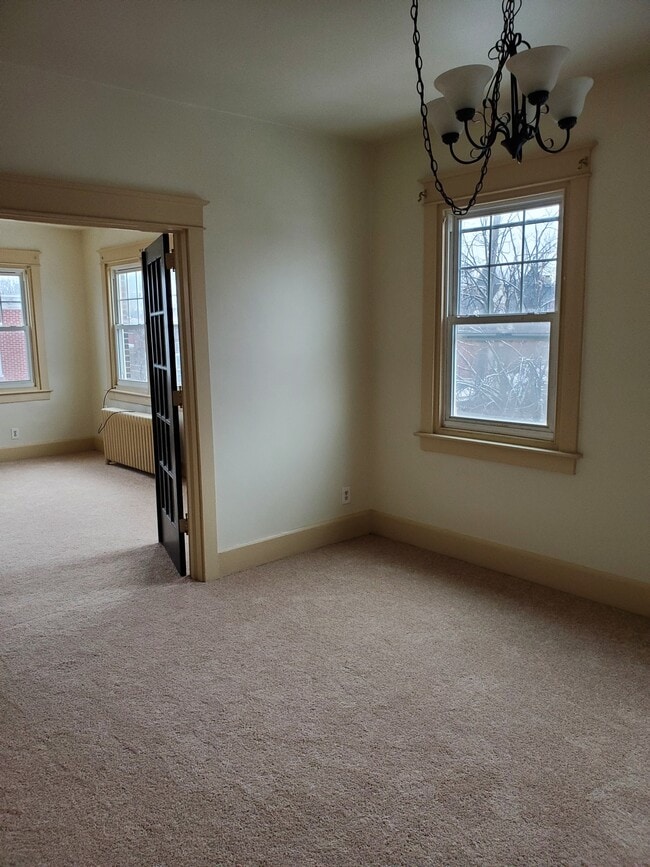 Building Photo - 128 N 11th St Unit 3