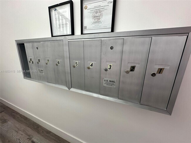 Photo - 1630 SW 10th St Unit 8