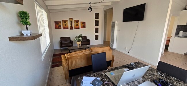 Building Photo - 44034 Carolside Ave