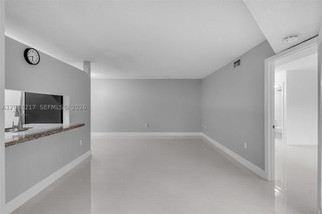 Building Photo - 15665 SW 74th Cir Dr Unit 5