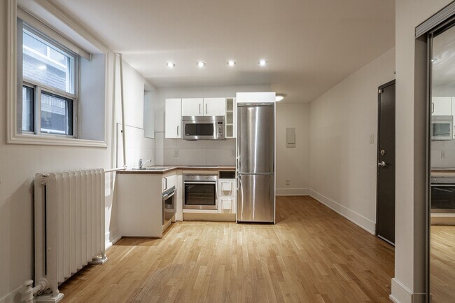 Photo - 56 Maitland Street Unit 106