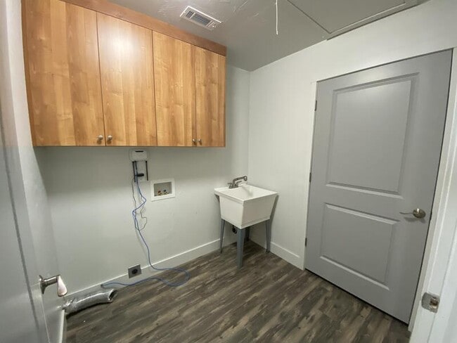 Photo - 705N US-191 Unidad D