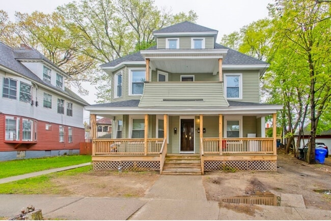 Photo - 32 W Alvord St Unit 2nd floor