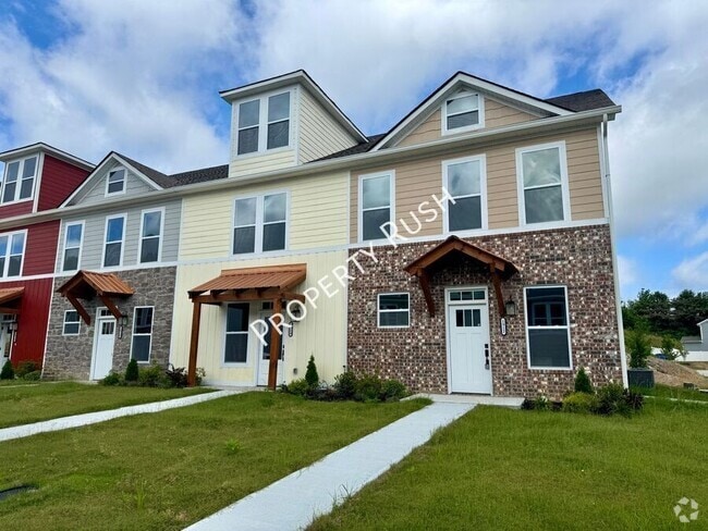 Building Photo - 1916 Cypress Ln Rental