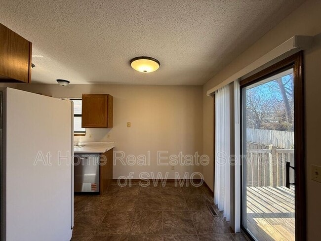 Photo - 1413 S Ventura Ave