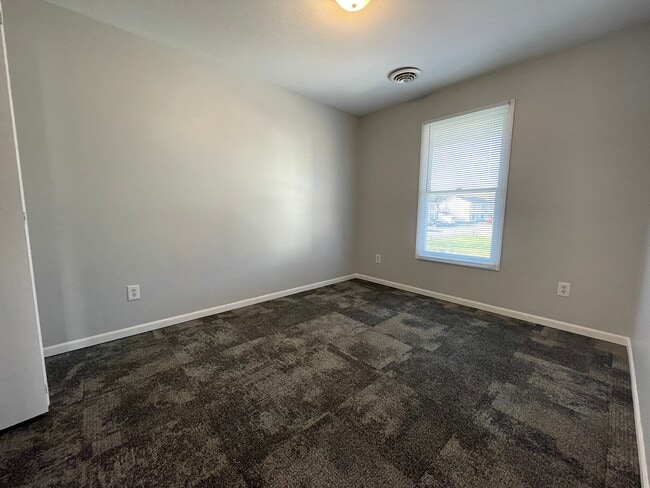 Photo - 324 Stone Creek Dr Unit A