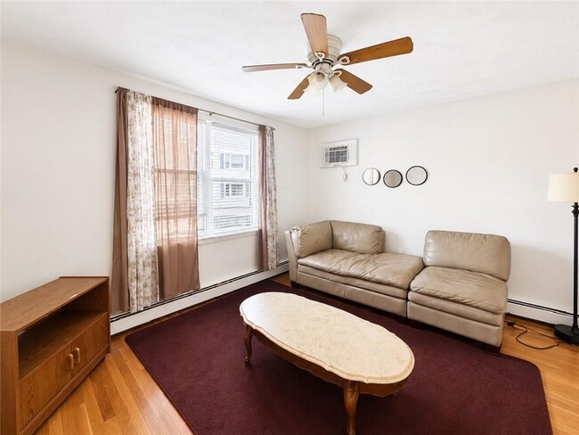 Photo - 264 Atwells Ave
