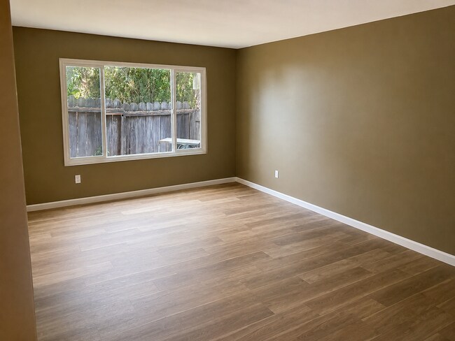 Photo - 1271 Murray Ave Unit #B