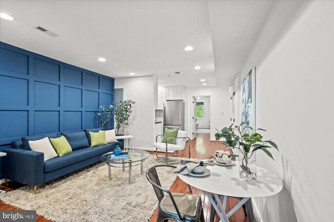 Photo - 1241 18th St NE Unit 5