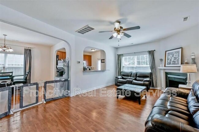 Photo - 217 Thalia Rd