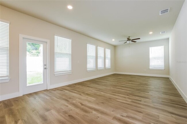 Photo - 313 Whiteheart Dr