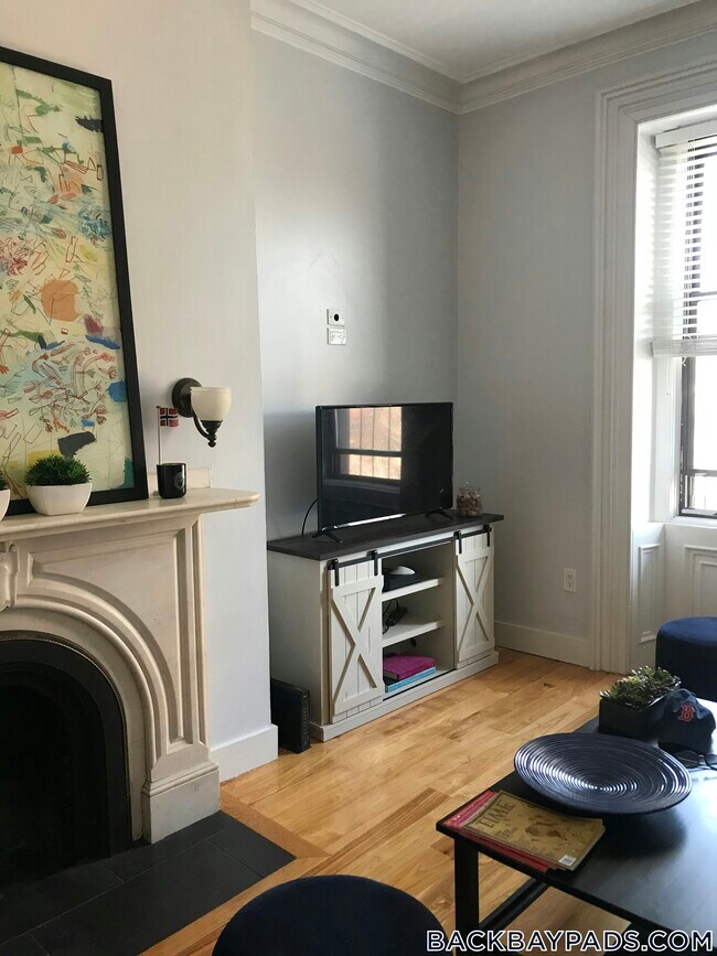 Photo - 113 Beacon St Unit 5F