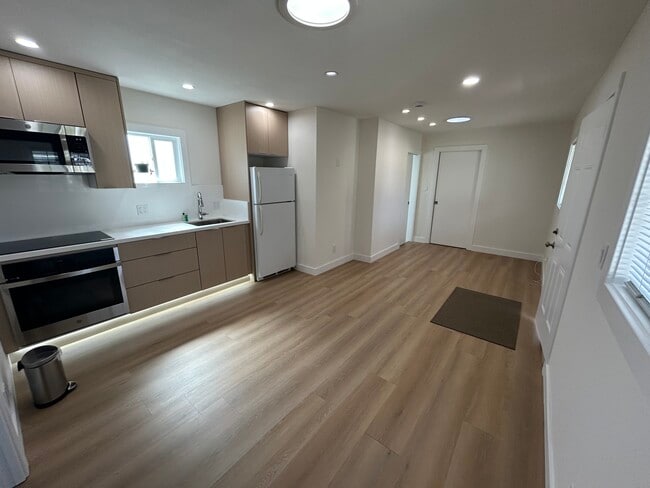 Photo - 2814 Lowell Ave Unit 2814A