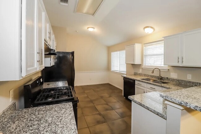 Photo - 2612 Hill Street Cove