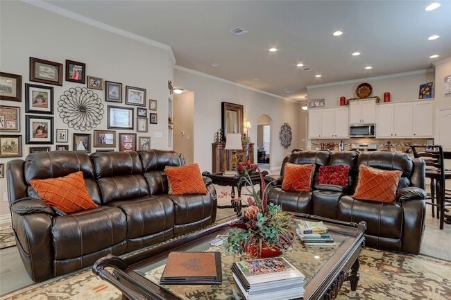 Photo - 207 Michael Dr