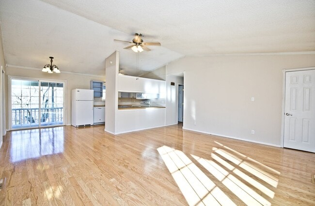 Photo - ***11 Bromwich Lane***