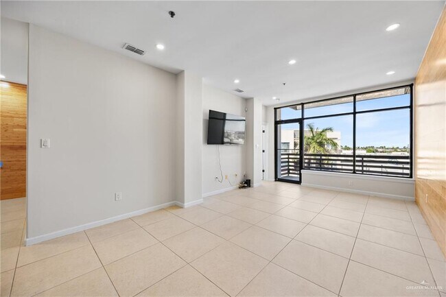 Photo - 25 Travis St Unit 408