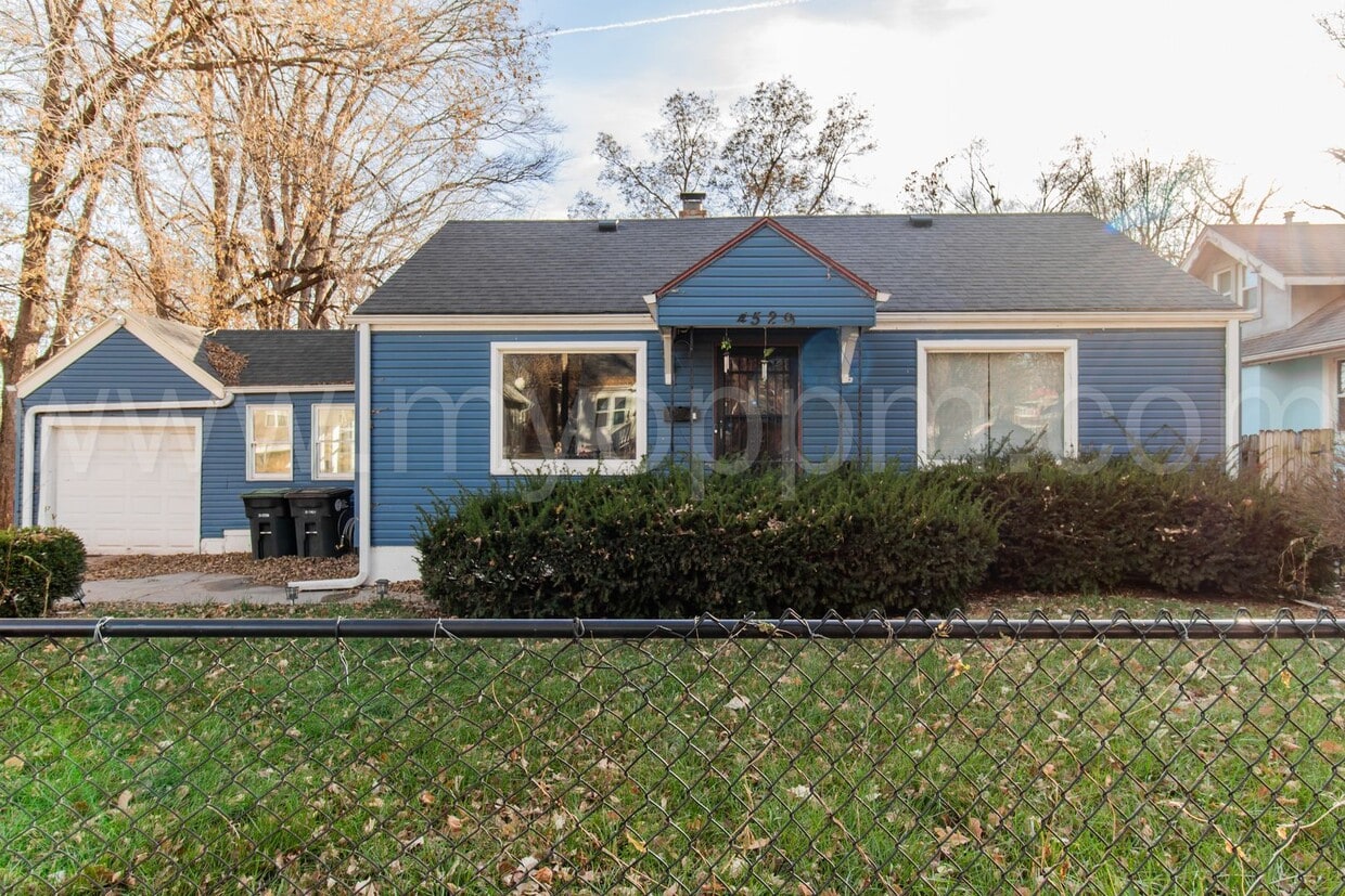 Spacious 3 Bedroom / 2 Bathroom Home | Fon... - Spacious 3 Bedroom / 2 Bathroom Home | Fon...