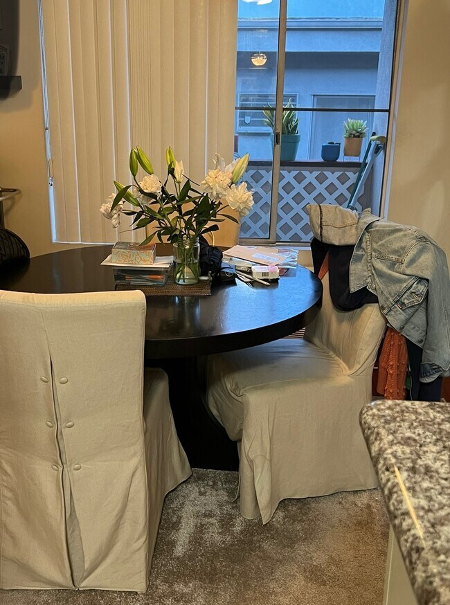 Photo - 531 N Kings Rd Unit 2