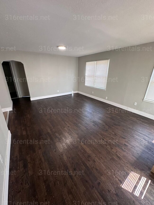 Photo - 820-822 N Belmont Ave Unit 820 N Belmont