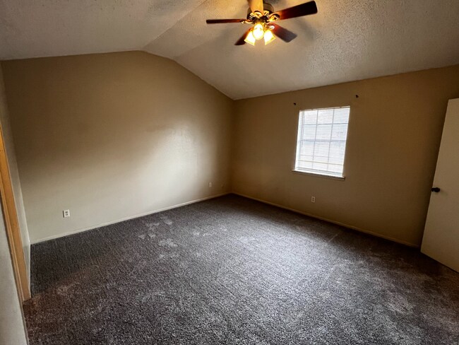 Photo - 85 E Caldwood Dr