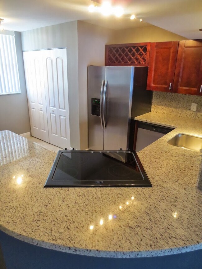 Photo - 118 Lake Emerald Dr Unit 207